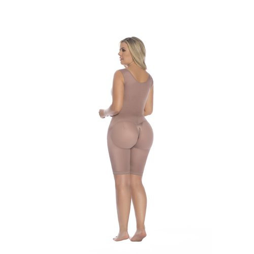 Girdle First stage, sleeveless and free bust. Medium Compression High coverage in the back
