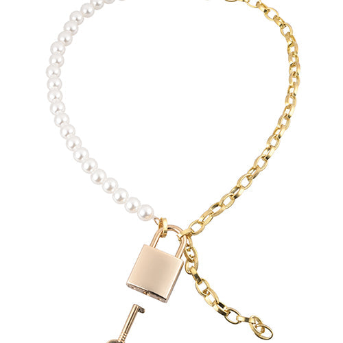SEX & MISCHIEF PEARL DAY COLLAR - SS09852