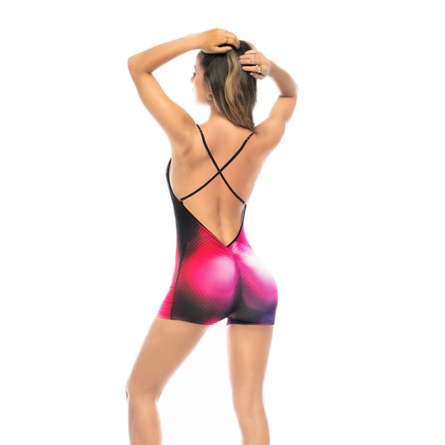Experience the revival of the most sensual trend with this short jumpsuit featur