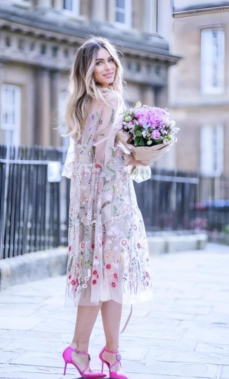 Coquette Aesthetic: How to Dress Soft & Seductive