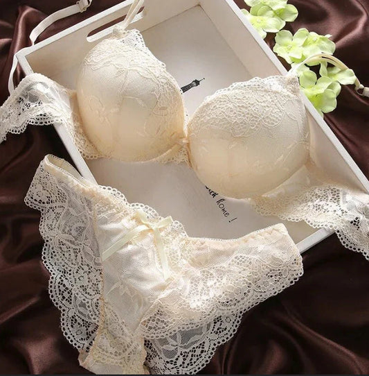 Lingerie Gift Guide for Every Occasion: Birthdays, Anniversaries & More