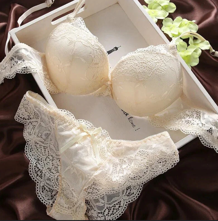 Lingerie Gift Guide for Every Occasion: Birthdays, Anniversaries & More