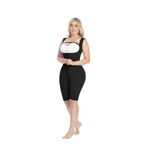 Girdle Abdomen Clasp Knee. Post-surgical shaping girdle with free bust, 3 levels of fasten