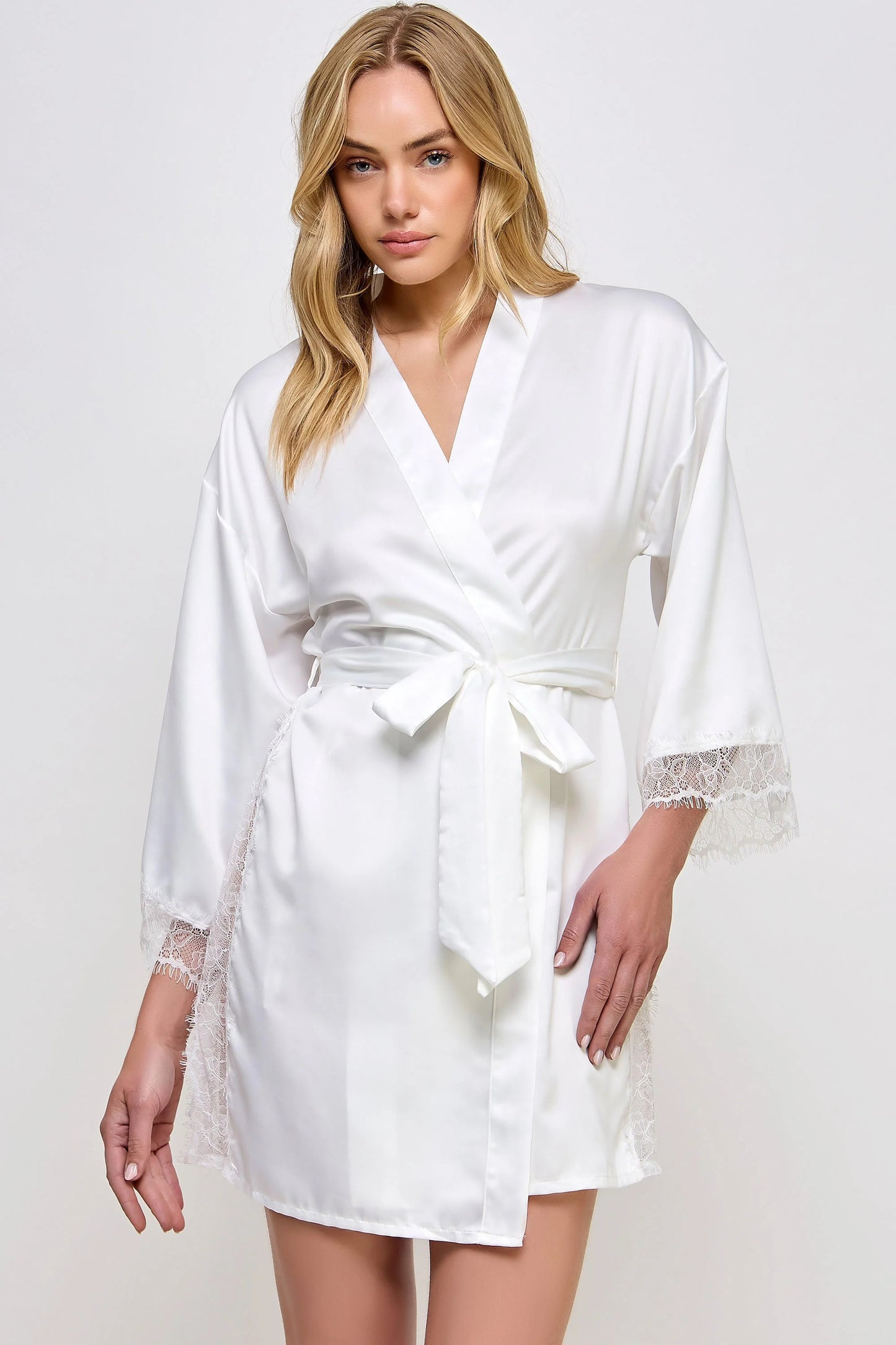 2495 Gillian Robe