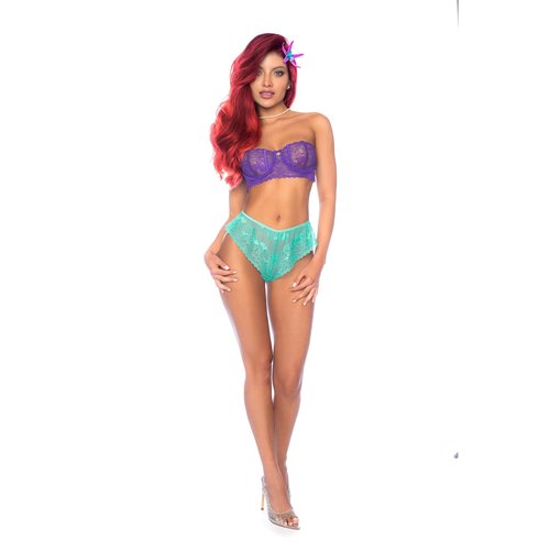 Straight from beneath the waves, this underwater fantasy princess costume features an unde