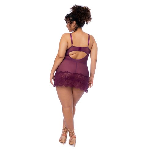A deep color that evokes sensual feelings. Eyelash lace babydoll with underwire, side slit
