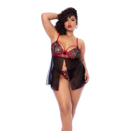 This babydoll with embroidered hearts is a tribute to love. Babydoll with underwire, front