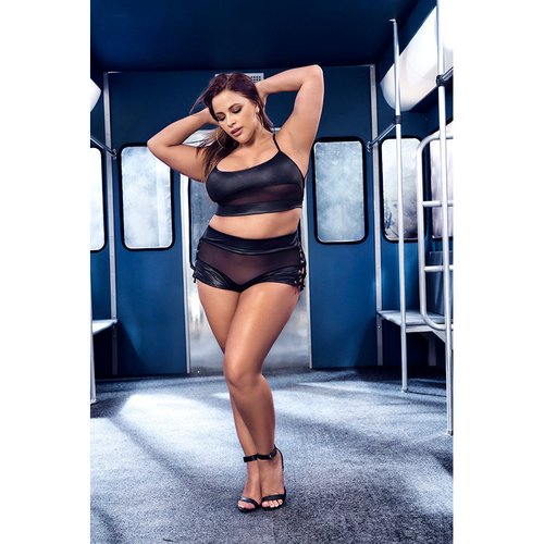 Sensuality and comfort at its best. Set in sheer and wet-look fabric with mesh underboob d