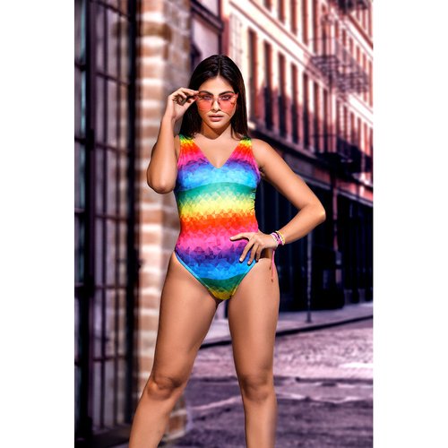 A basic silhouette with an eccentric print and adjustable straps. Medium coverag