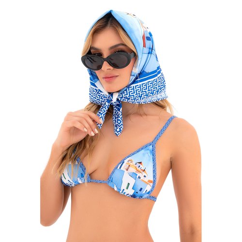 Versatile square scarf that can be worn as a headwrap, bandana, or chic bandeau.