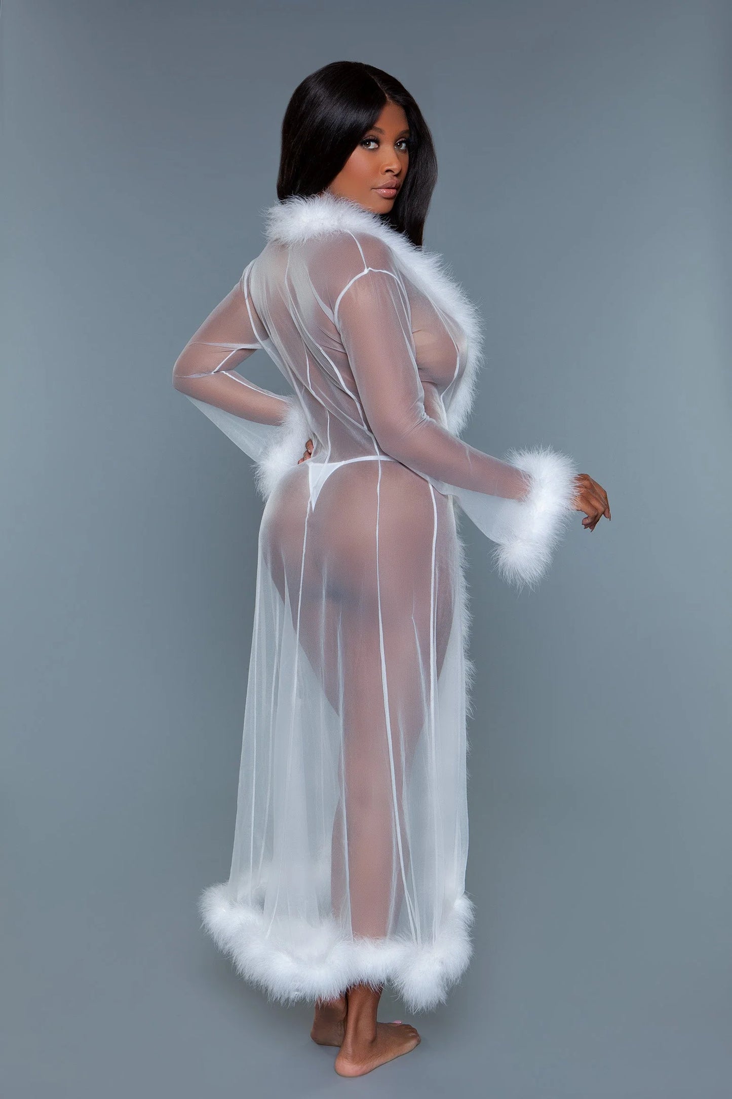 BW1650 Marabou Robe