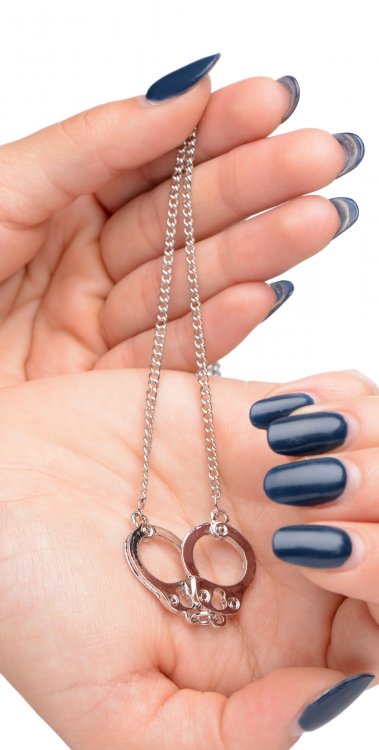 MASTER SERIES CUFF HER HANDCUFF NECKLACE - XRAG218
