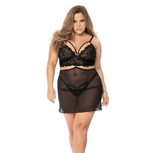 A flattering and versatile silhouette will make this 2 in 1 babydoll your favorite garment