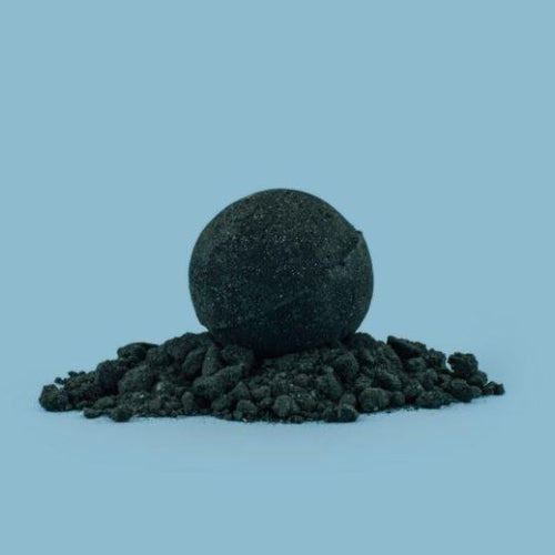 KUSH QUEEN BATH BOMB BLACK MAGIC 250MG
