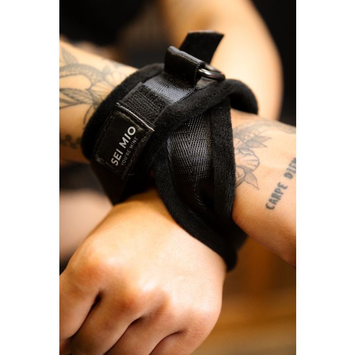 SEI MIO - Cross Purposes - Over-Wrap Cross Cuff Restraints - SM-025